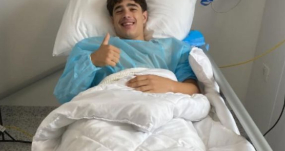 Timothy Dassena Ček na operacijo kolena